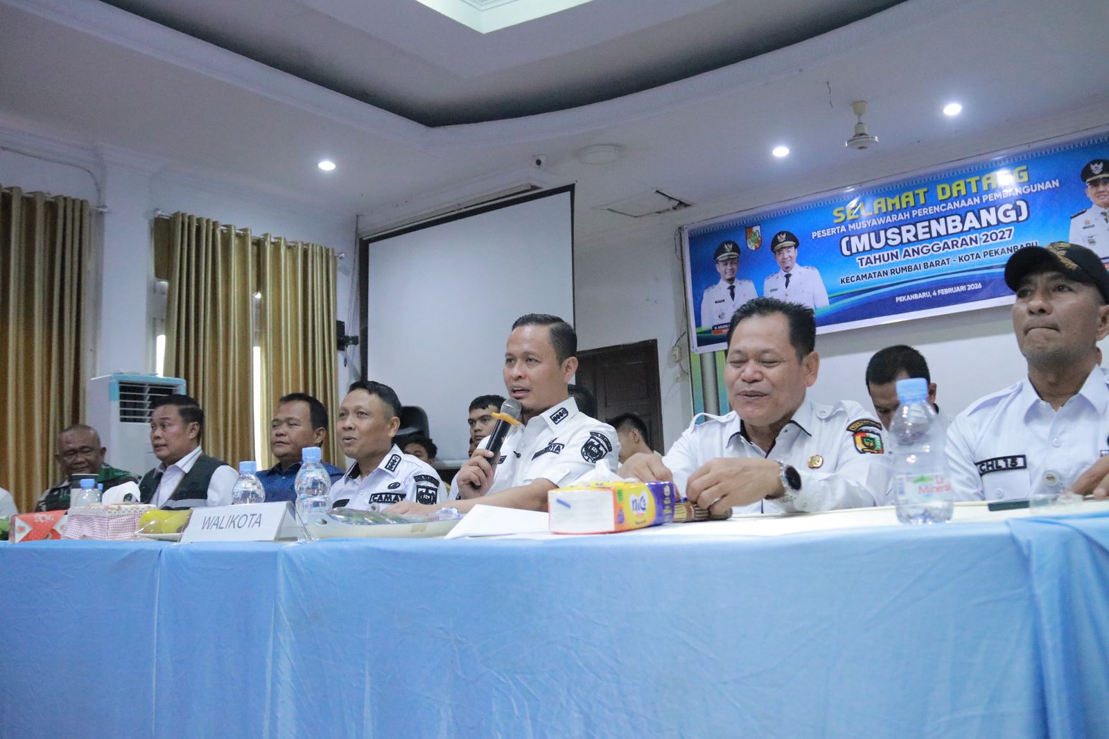 Warga Berharap Pemerataan Pembangunan Infrastruktur Jalan dan Pendidikan