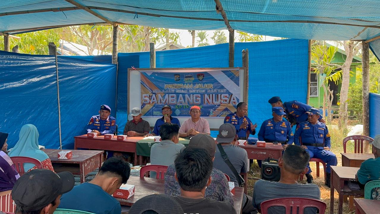 Ditpolairud Polda Riau Gelar Program JALUR di Indragiri Hilir, Salurkan Sembako dan Layanan Kesehatan Gratis