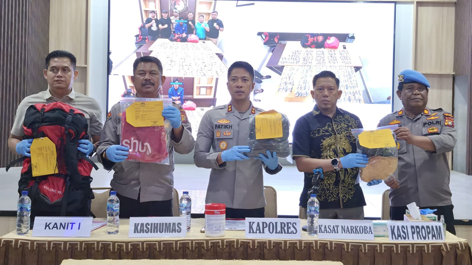 Polres Dumai Gagalkan Penyelundupan 296 Cartridge Diduga Berisi Etomidate