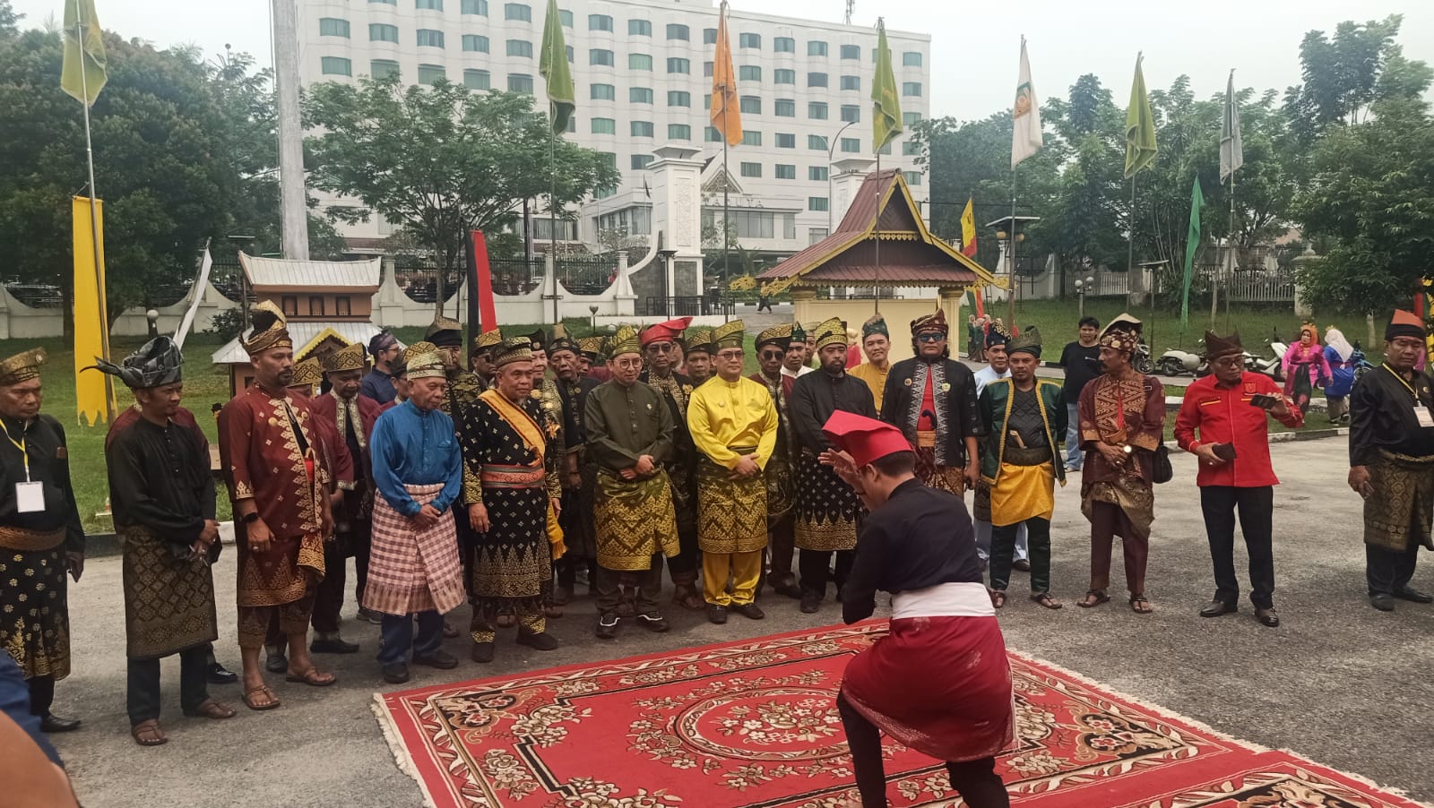 LAMR Kota Dumai Hadiri Puncak Hari Kebudayaan Nasional di Riau, Sambut Menteri Kebudayaan